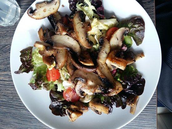 MOKO Snack Bar & Lounge